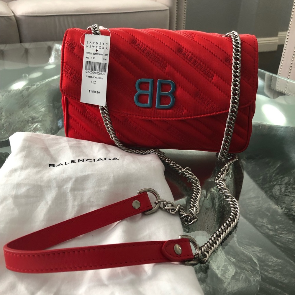 Balenciaga BB Wallet on a Chain - Picture 1 of 8